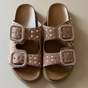 Universal Thread Tan Sandals with Silver Buckles